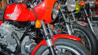 Für die Fertigung der nötigen Ersatzteile für alte Moto Guzzi kommt Siemens-Technik zum Einsatz. (Siemens AG/P. Kronfeld)