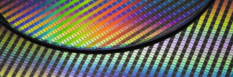 Moderne Fertigungstechnik: In Globalfoundries Fab 11 sollten SoCs im energieeffizienten 22FDX-Prozess auf 300-mm-Wafern gefertigt werden. Dazu kommt es nicht mehr. Moderne Fertigungstechnik: In Globalfoundries Fab 11 sollten SoCs im energieeffizienten 22FDX-Prozess auf 300-mm-Wafern gefertigt werden. Dazu kommt es nicht mehr.