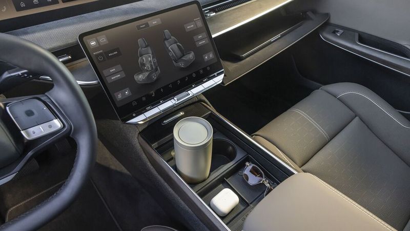 Stauraum gibt es in Hülle und Fülle. (Bild: Lucid)