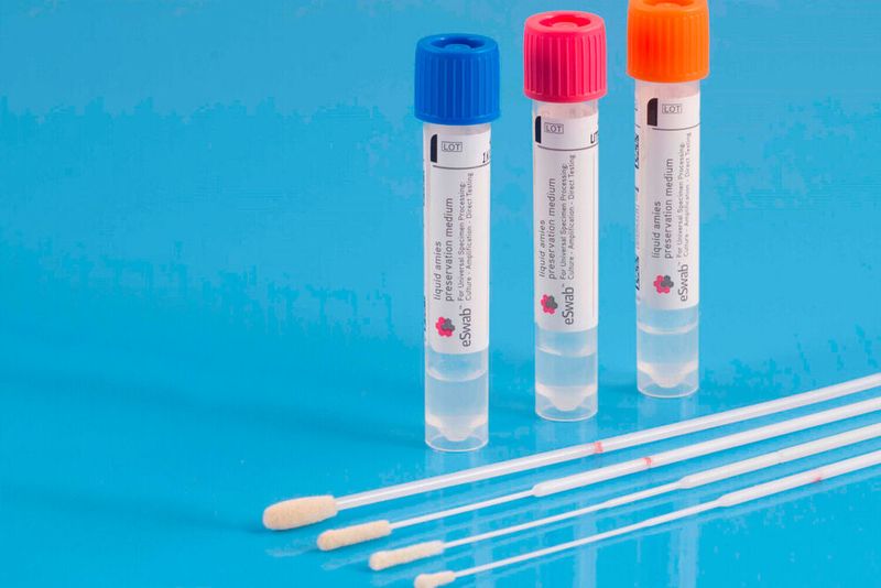 Im Rahmen einer gemeinsamen Initiative will Toolsgroup von der Copan-Gruppe Abstriche erwerben und diese an besonders von der Corona-Pandemie betroffene Regionen spenden.(Bild:  Copan Gruppe)