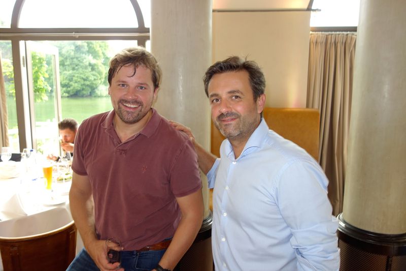 (l.) Hendrik Blijdenstein, Digitec, mit Mario Bartnig, Western Digital (Bild: IT-BUSINESS)