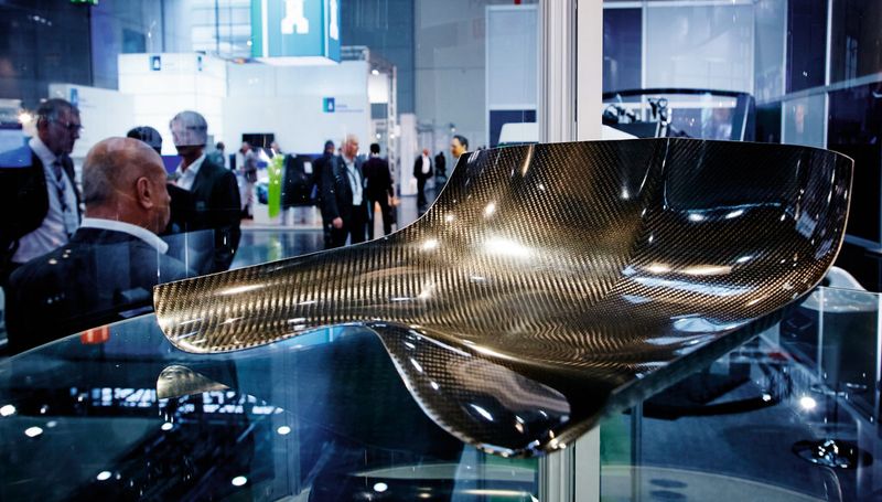 Die Automatisierung grossserientauglicher Fertigungsprozesse von Composites-Bauteilen steht 2015 im Mittelpunkt. (Bild: Composites Europe)