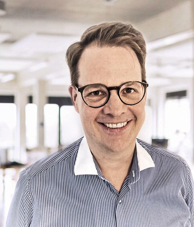 Maximilian Reingruber:  „Um europäische Produktionsstätten zur Industrie 4.0 zu transformieren, ziehen noch viele Jahre ins Land und es werden noch viele Zeilen Code geschrieben. “