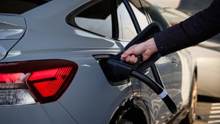 Der Ladeanbieter DCS hat den Stromverbrauch des Oktoberfestes mit dem von E-Autos verglichen. (Bild: Audi)