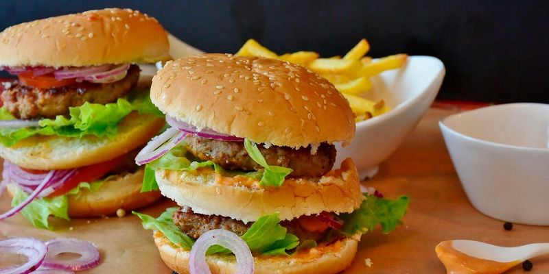 In einem Humanexperiment konnten Forscher nun zeigen, was den Appetit zügelt. (Symbolbild) In einem Humanexperiment konnten Forscher nun zeigen, was den Appetit zügelt. (Symbolbild)