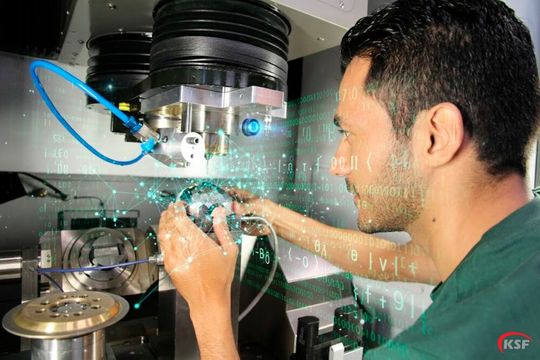 Was muss man in der Schleifmaschine haben, damit man auf der Höhe der Zeit ist respektive schon die Zukunft sichert? Antworten darauf will die Grindinghub 2026 geben. Eine davon heißt Smart Grinding, wie es die Hochschule Furtwangen vorstellen wird. Aber da gibt es noch mehr ...(Bild:  HS Furtwangen)