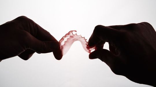 The FDA-approved FP3D resin enables dental laboratories to produce flexible partial dentures reliably, economically and quickly.(Image: Carbon)