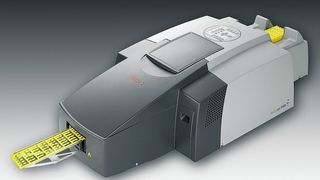 Der Tintenstrahldrucker Printjet Pro von Weidmüller markiert mit wasserbasierender Tinte im Schwarz- oder Einzelfarbdruck. (Archiv: Vogel Business Media)