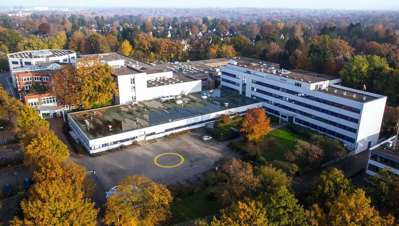 Abb. 4: Hamburger Hauptsitz. Seit 2000 ist Eppendorf eine AG. Das Unternehmen beschäftigt heute weltweit mehr als 3000 Mitarbeiter und ist weiter im Besitz der Gründerfamilien.   (Eppendorf AG)