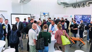 Der Andrang auf der Cobots4you war groß in 2023 - 2024 wird die Veranstaltung noch praxisnäher. (Bild: Stefan Bausewein)