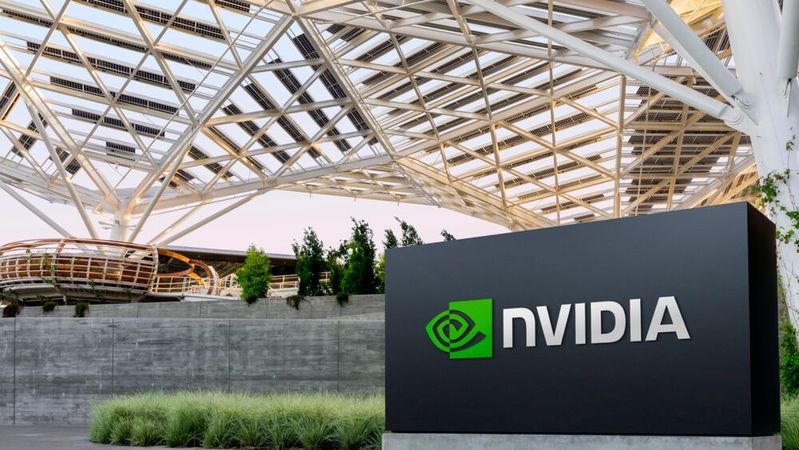 Nvidia plant gemeinsam mit Finanzpartnern 500 Milliarden US-Dollar zu mobilisieren. Mit dem Kapital sollen KI-Firmen Rechenzentren und Nvidia-Hardware leasen können. (Bild:  Nvidia)