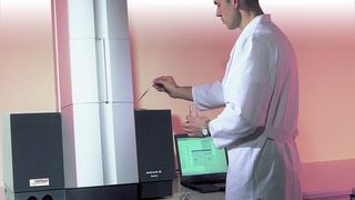 Abb. 1: Die Analysette 22 Nanotec zur Bestimmung der Partikelgrößenverteilung erreicht eine untere Messgrenze von 0,01 Mikrometer.  (Bild: Fritsch)