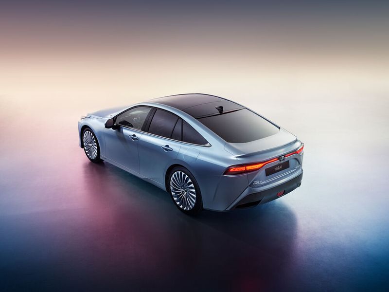 Während Generation eins um jeden Preis auffallen wollte, will Nummer zwei vor allem eins: gefallen. (Toyota)