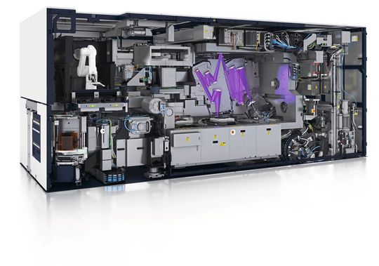 Bild 2: Das EUV-Lithografiesystem Twinscan NXE:3600D von ASML gehört zu den kompliziertesten Maschinen, die je gebaut wurden. Es ist hochbegehrt bei Anwendern.(Bild:  ASML)
