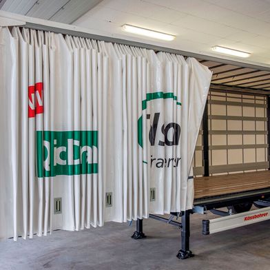 Edscha TS hat sich im Rahmen einer Pilotumsetzung mit dem Digitalen Produktpass tiefer auseinandergesetzt.  (Bild: Edscha TS)