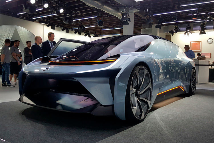 In drei Jahren, nämlich in 2020, will man mit dem „EVE“ den Markteintritt wagen; es soll ein vollelektrisches Fahrzeug sein mit der Fähigkeit, nach Bedarf autonom zu fahren. (Jens Meiners/Ampnet)