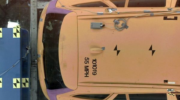 Den Euro-NCAP-Crashtest bestand der Volvo V60 Plug-in-Hybrid als beste Fahrzeug mit Elektromotor (Bild: Volvo)