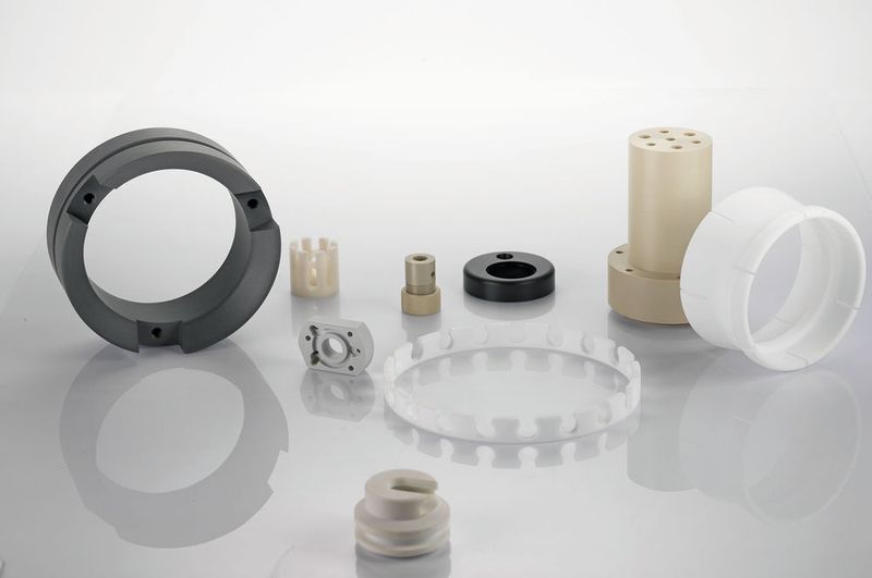 Mechanisch bearbeitete Teile aus Kunststoff. (Metaflon)