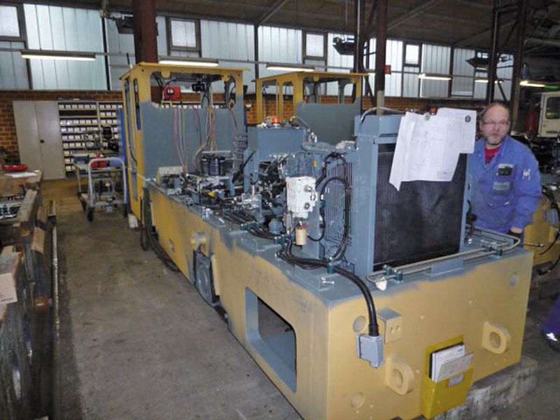 Neben dem Neubau von Loks hat sich SCHÖMA darauf spezialisiert, gebrauchte Loks wieder aufzubereiten. (Bild: Seedorf)