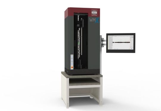 Die neue optische Wellenmessmaschine WMX 600 arbeitet mit der neuen Funktion Quick Detect (QD) in der Mess- und Auswertesoftware Saphir 7. Mit QD scannt die Maschine, wie es weiter heißt, den Bereich bis zur oberen Spitze in der Bewegung. (Bild:  Dr. Schneider Messtechnik)