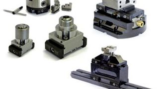 Die richtige Wahl der Werkstückspannmittel ist für einen profitablen Einsatz eines Bearbeitungscenters ausschlaggebend. Angebot von Spanntechniken: CompactCLAMP, powerCLAMP, microCLAMP, mivaCLAMP, aptoCLAMP, 5axesCLAMP, triGEL, tripoxyMINERAL, oppSYSTEM. (Bilder: Triag)