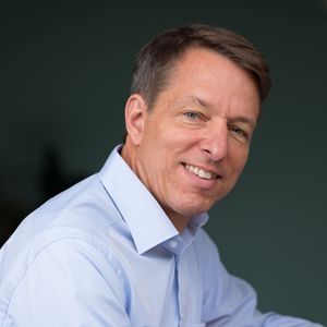 Dr. Felix Hanisch, Namur-Vorsitzender und Head of Process & Plant Safety, Bayer: „Digitalisierung allein löst nicht alle Probleme. Es ist aber ein wichtiges Werkzeug, um die Nachhaltigkeitsziele zu erreichen.“(Bild:  (c) Felix Hanisch 2019)