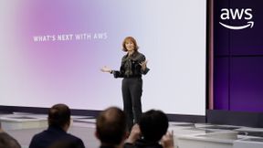 Julia White, Chief Marketing Officer bei Amazon Web Services, begrüßte die Teilnehmer zu "What's next with AWS". (Bild: AWS)