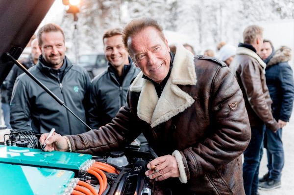 Seit seiner Tätigkeit als Gouverneur von Kalifornien setzt sich Schwarzenegger unermüdlich für erneuerbare Energien und Elektromobilität ein (Kreisel Electric, Martin Pröll)