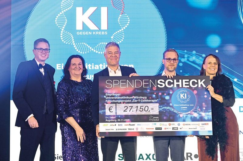 KI gegen Krebs: Danke an alle Sponsoren, die unsere Initiative unterstützt haben: (v. l.) Tobias Teske, Lilli Kos, Gunther Schunk und Sylvia Lösel (Vogel Group) überreichten den Scheck an Prof. Dr. Michael Hudecek (2. v. r., Uniklinik Würzburg). (Bild: Hannes Magerstädt)