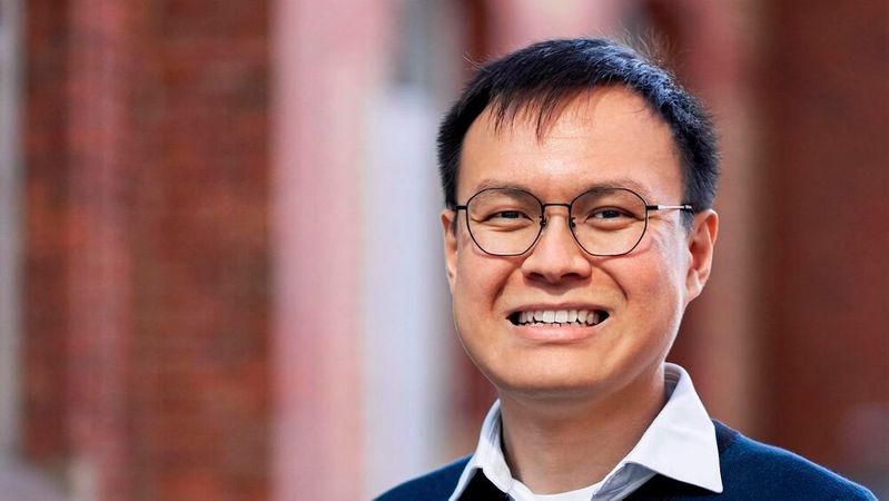 Laut Robin Ng vom EPoS Economic Research Center soll die KI-Übersicht nicht nur Suchergebnisse verbessern, sondern sei Teil einer Strategie zur Umsatzmaximierung.(Bild:  Florian Wehking)