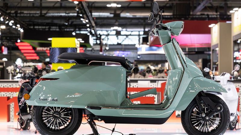Die Rollermarke Lambretta fährt mit der Elettra S in die elektrische Zukunft. (Bild: EICMA)