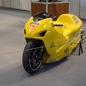 Sogar am Motorrad ist einiges zu ändern.