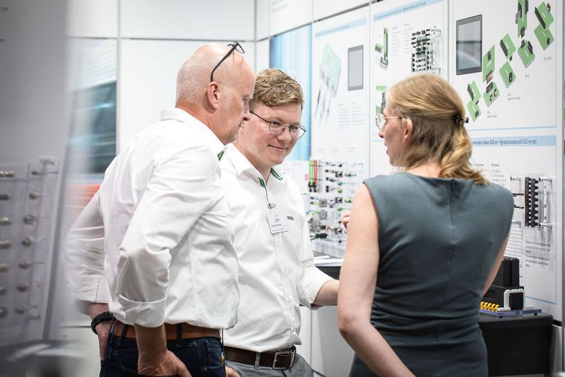 Steckverbinderkongress 2023 Tag 2: Kongress mit Trendthemen von PCF über DC-Steckverbinder, Hybridsteckverbinder, Qualifizierung, Single Pair Ethernet, Hands-on Workshops bis zu 3D-Druck und Konfektionierung. (Bild: Stefan Bausewein)