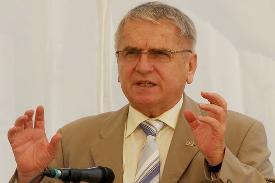 Der Präsident des Kfz-Gewerbes in Bayern, Klaus-Dieter Breitschwert, sagte, die Innung Augsburg sei ein kompetenter Ansprechpartner für die Kfz-Betriebe in der Region. (Archiv: Vogel Business Media)