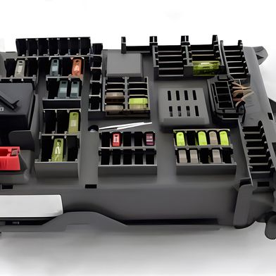 Caja de relés con carcasa de PA reciclado eléctricamente aislante (valor CTI de 600 V). (Bild: Techno-Compound)