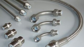 Schmitz Siegen hat ein völlig neuartiges Verschraubungssystem für die Innenverkleidung von Rohrleitungen entwickelt, das bereits einen überzeugten Anhänger gewonnen hat. Es arbeitet ohne Flansch, aber mit einer speziellen Überwurfmutter. (Bild: Schmitz Siegen)