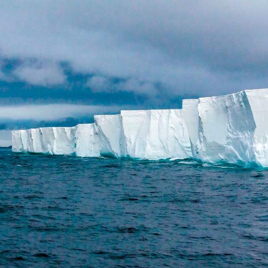 The Antarctic ice sheet is the largest block of ice on earth, containing over 30 million cubic kilometers of water. The Antarctic ice sheet is the largest block of ice on earth, containing over 30 million cubic kilometers of water.