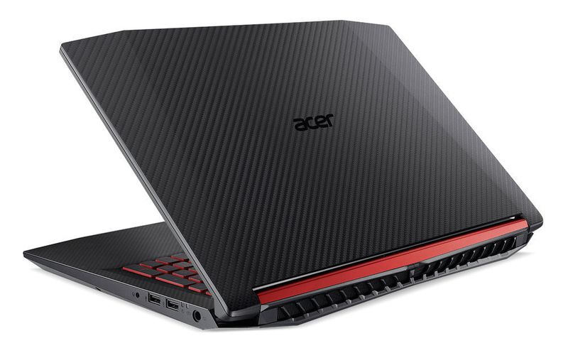 Im Chassis des Acer Nitro 5 findet neben der SSD als Systemlaufwerk auch noch eine zusätzliche  HDD Platz. Auch der Arbeitsspeicher lässt sich durch eine Service-Klappe leicht aufrüsten. (Acer)