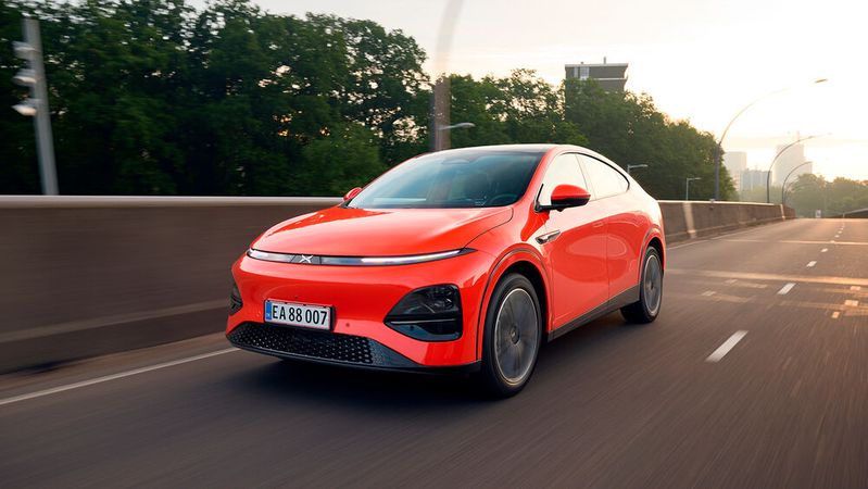 Seit Mai 2024 ist der chinesische Autobauer Xpeng auf dem deutschen Markt präsent. Im Sommer will Xpeng den Verkauf seines G6 starten.(Bild:  Xpeng)