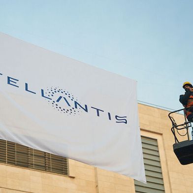 Baustelle Stellantis: Hohe Abschreibungen auf den Bereich Elektromobilität ziehen die Konzernbilanz tief in die Verlustzone. (Bild: Stellantis)