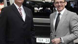 Bestimmen künftig gemeinsam die Geschicke bei Euro-Leasung (v.l.): Geoffrey du Plessis (Vorsitzender der GF) und Marcus Burmeister (GF Vertrieb & Technik). (Bild: Euro-Leasing)