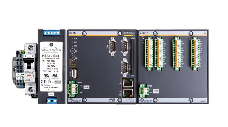 Die Top-Box-integrierte-Lösung lässt sich mit geringem Hardware- und Installationsaufwand steuerungsunabhängig in einen vorhandenen Schaltschrank einbauen. (Bild: Bachmann Electronic; Bachmann Monitoring)