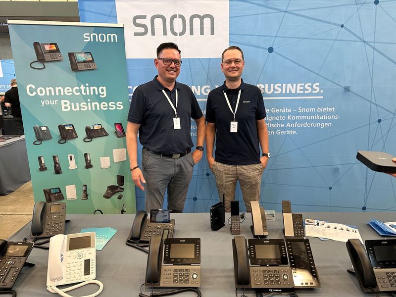 Das snom Team greift immer zum richtigen Hörer, (l.) Holger Klenner und Oliver Benthin. (Bild: Vogel IT-Medien GmbH)