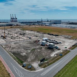 Das P3-Park-Bauprojekt am Jadeweserport will P3 etappenweise bis Anfang 2025 fertigstellen. Hier ein Blick auf das Gelände mit rund 140.000 Quadratmetern Fläche.(Bild:  P3)