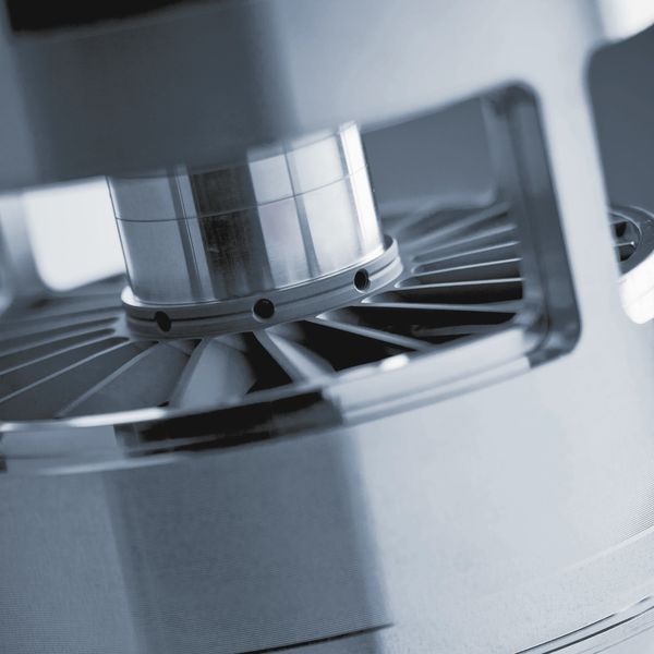Mithilfe neuer Turbo-Molekularpumpen kann der Durchsatz in der Analyse deutlich gesteigert werden. (Bild: Leybold Vacuum)