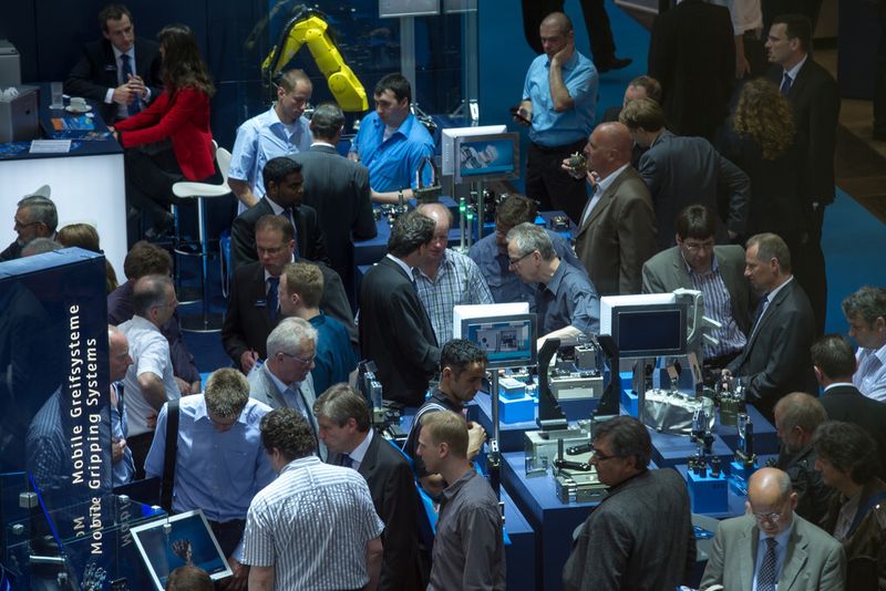 Rückblick: Impressionen von der Automatica 2012. (Bild: Messe München)