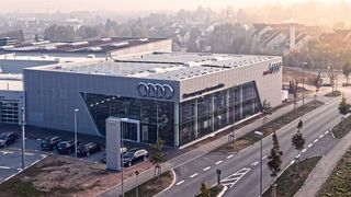 Das neu errichtete Audi-Terminal der Ramsperger-Gruppe in Kirchheim. (Bild: Ramsperger)