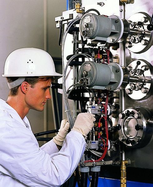 Sulzer Metaplas ist ein führender Anbieter von Dünnschichtverfahren zur Oberflächenveredelung. (Sulzer Metaplas)