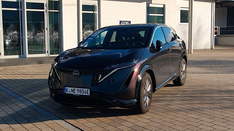 10. Die Farbe: Aurora Green heißt die Farbe unseres Testwagens. Ihre Besonderheit: Je nach Lichteinfall changiert sie zwischen Metallic-Grün, Metallic-Violett und Dunkelgrau. (Bild: Mauritz – VCG)