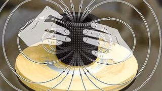 Mit einem magnetischen Feld können Wissenschaftler des Max-Planck-Instituts für Polymerforschung die Struktur bestimmen, die von so genannten „superparamagnetischen Nanopartikeln“ gebildet wird. (MPI-P / CC BY-SA)